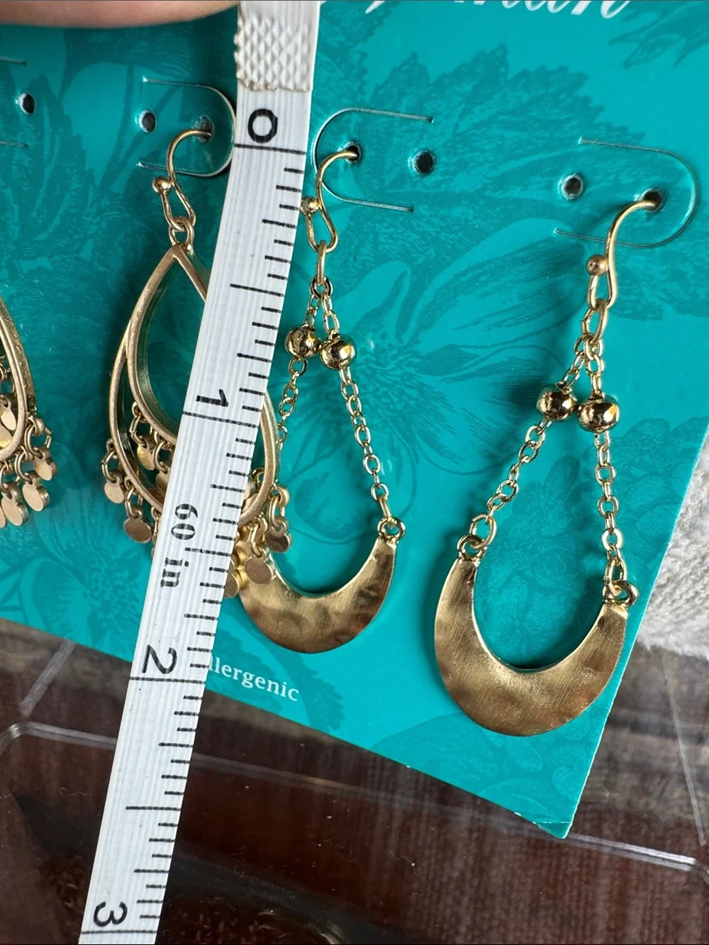 0661-The‎ Pioneer Woman Gold Dangle Earring Duo